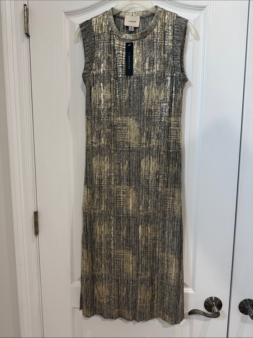 I.Madeline Metallic Sleeveless size M Dress in Gold and Black NWT